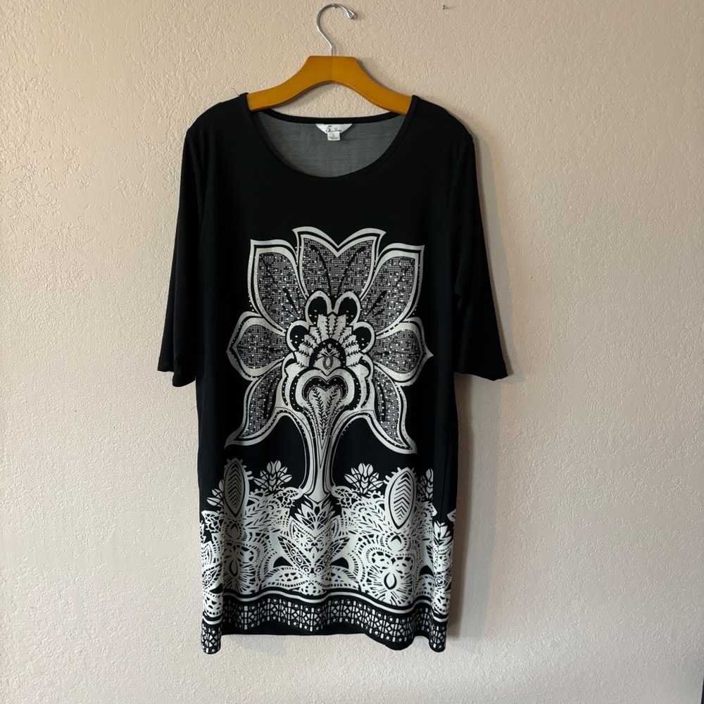 5th & Love  floral dress size Large